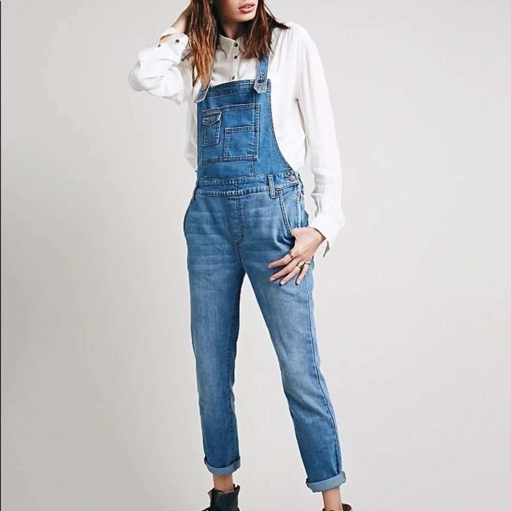 Free People Slim Straight Distressed Denim Overalls Women Size‎ 26 Blue Boho